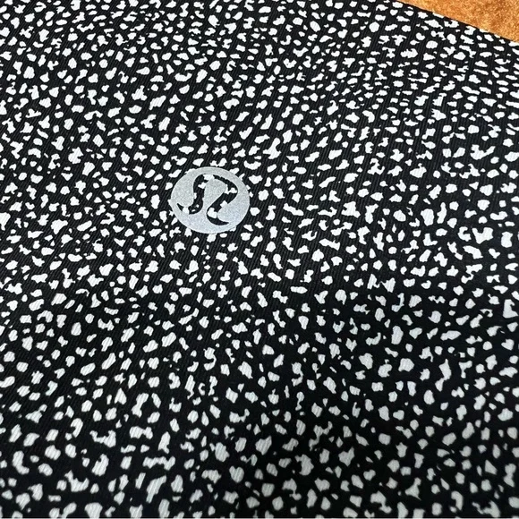 Lululemon Fast and Free high rise Leggings size 6 patterned - Picture 4 of 10